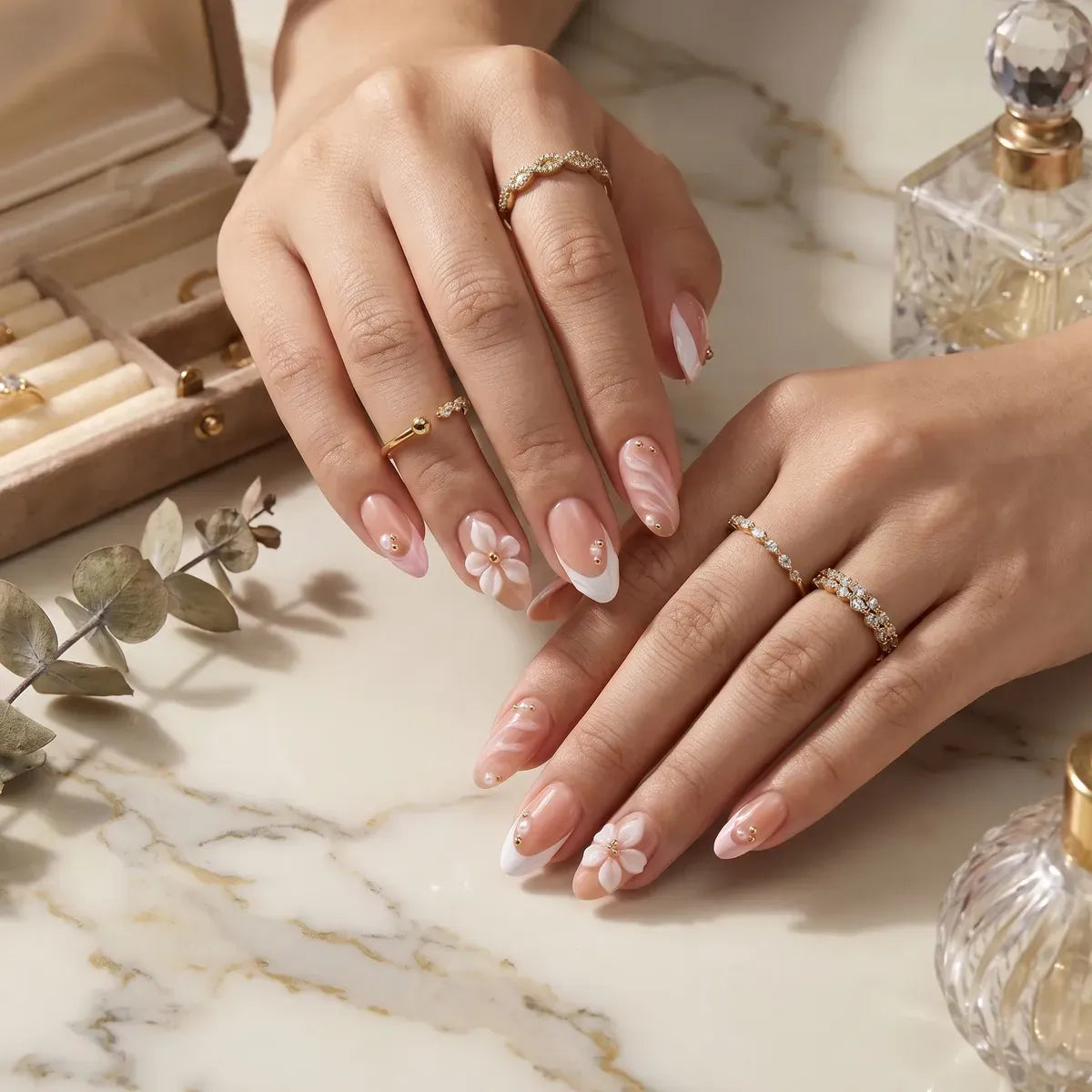 Kentrim Peach Floral Almond Press On Nails-24Pieces(12 Sizes) Secondary image