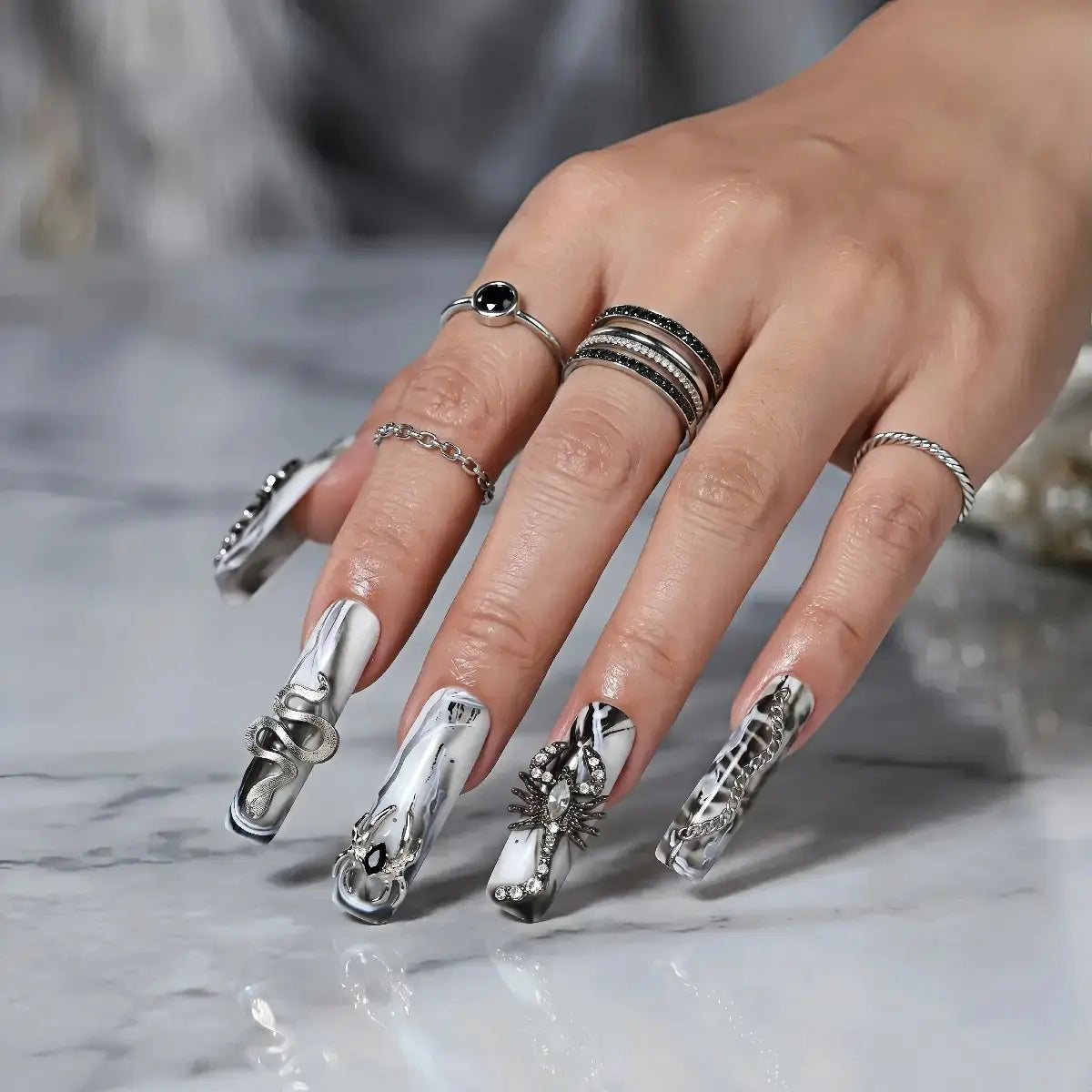 Kentrim Jelly Glue White Kentrim Marbled Snake & Scorpion Press On Nails - 30 Pieces (15 Sizes)