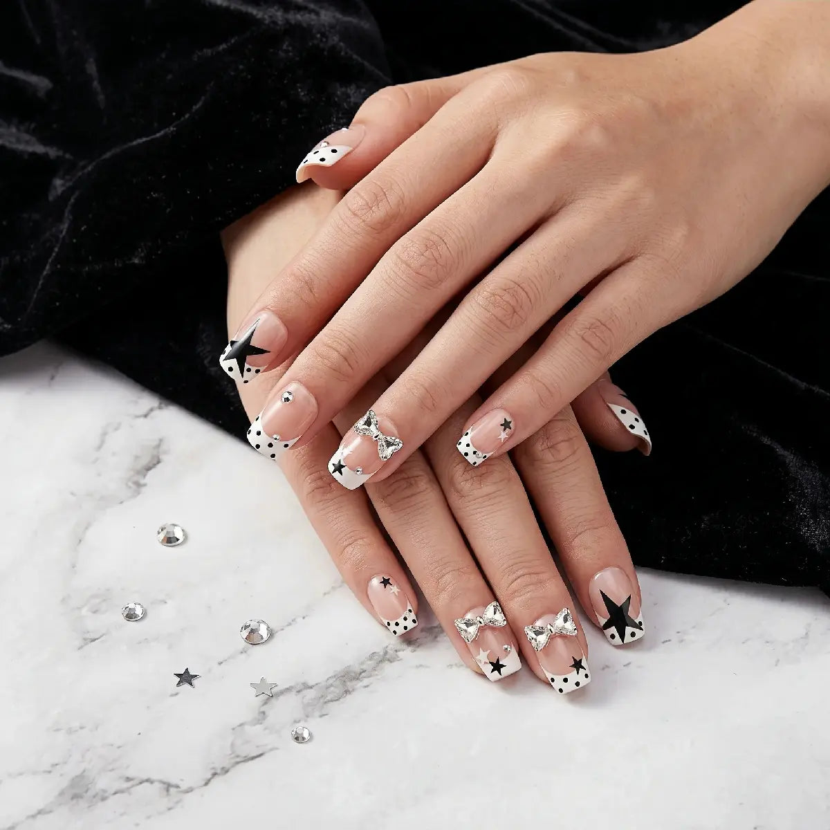 Kentrim Jelly Glue White Kentrim Polka Dot Star & Bow French Press On Nails - 30 Pieces (15 Sizes)