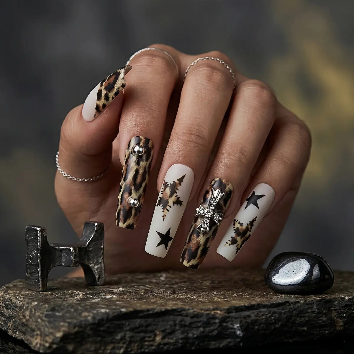 Kentrim Jelly Glue White Kentrim Leopard French Star & Cross Press On Nails - 30 Pieces (15 Sizes)