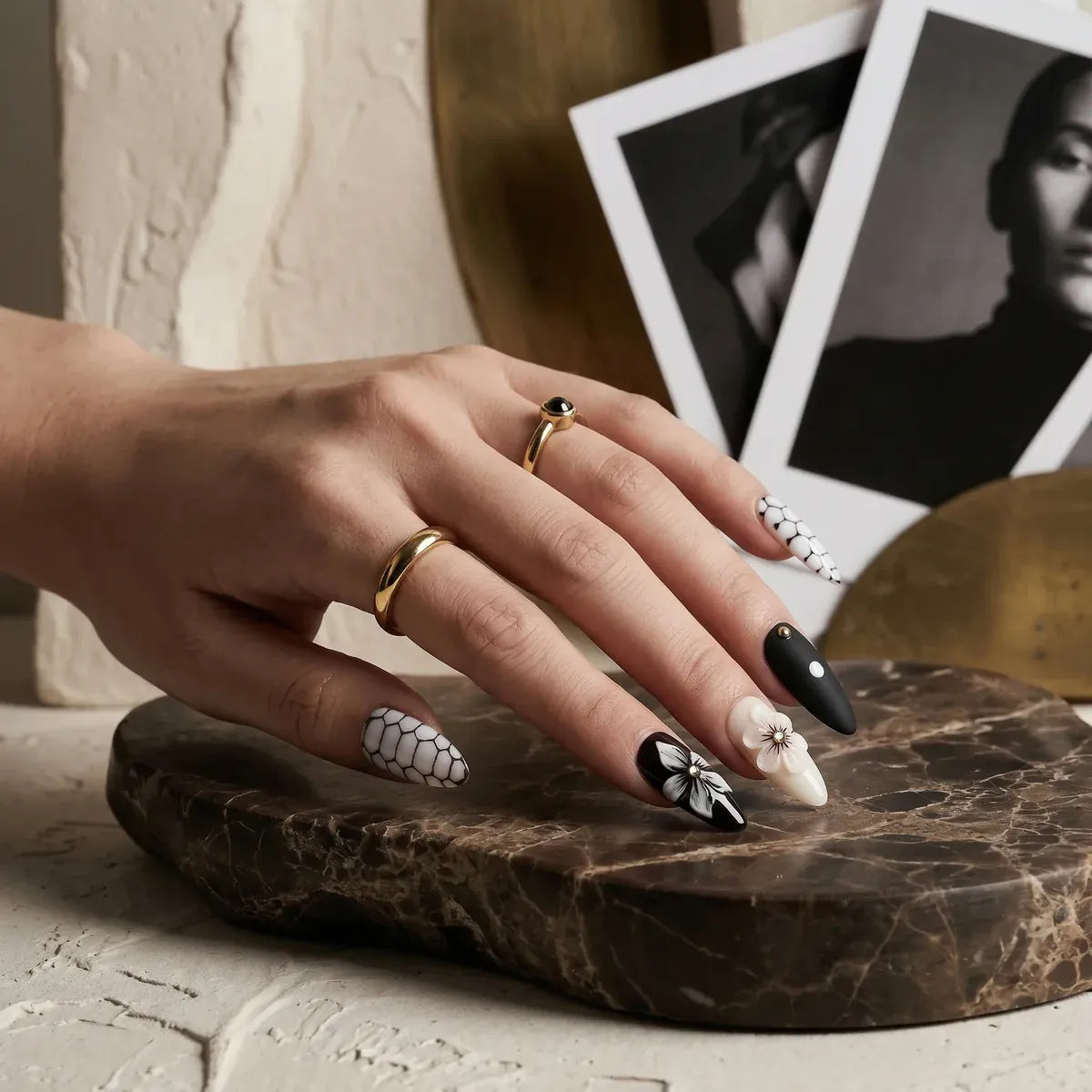 Kentrim Jelly Glue Brown Kentrim Brown & Black Almond Press On Nails with Floral & Snake Print - 24 Pieces (12 Sizes)