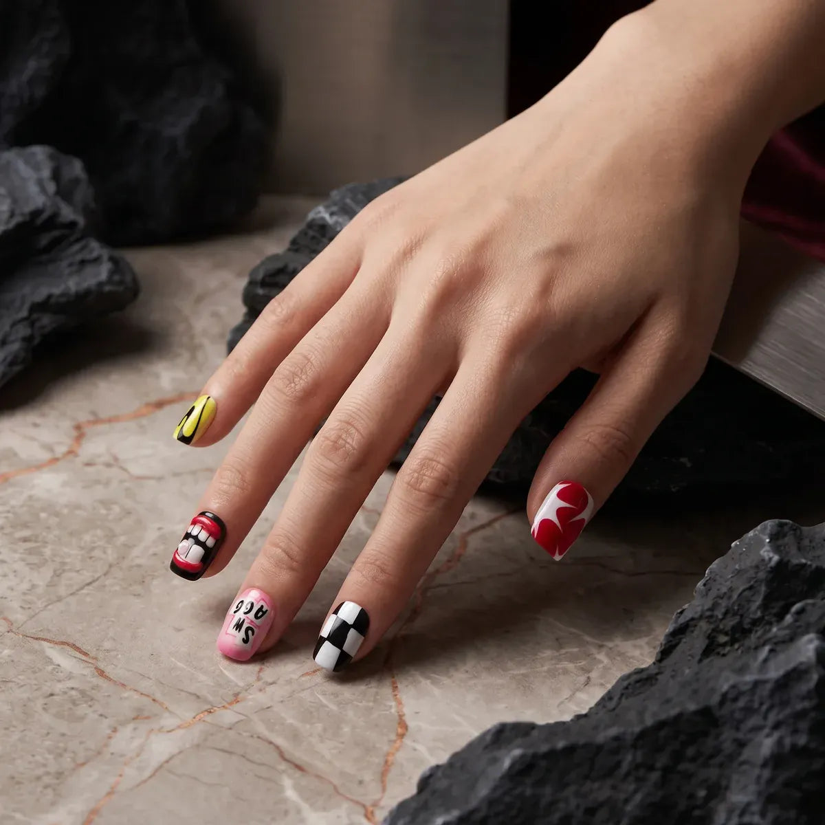 Press on Nails Kentrim Graffiti Checkerboard Funny Mouth Short Square Press On Nails - 30 Pieces, 15 Sizes White