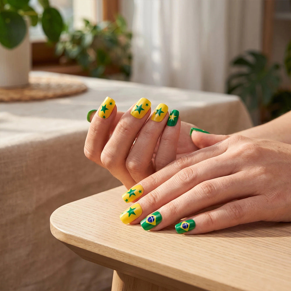Kentrim Green Yellow Star Medium Short Square Press On Nails - 24 Pieces 12 Sizes