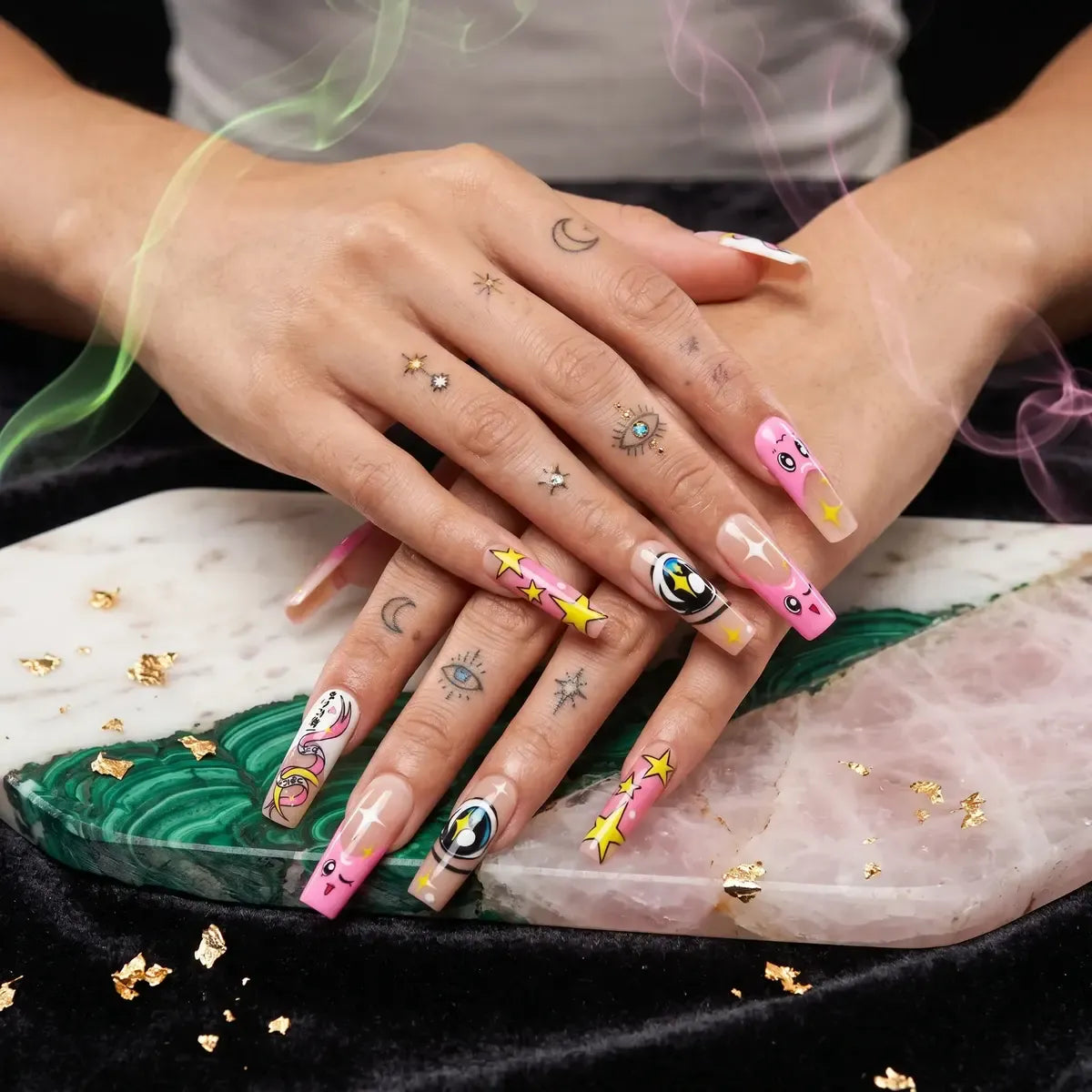 Kentrim anime eye star coffin press-on nails in long style, 30 pieces with 15 sizes, featuring Japanese cartoon eye design Main image