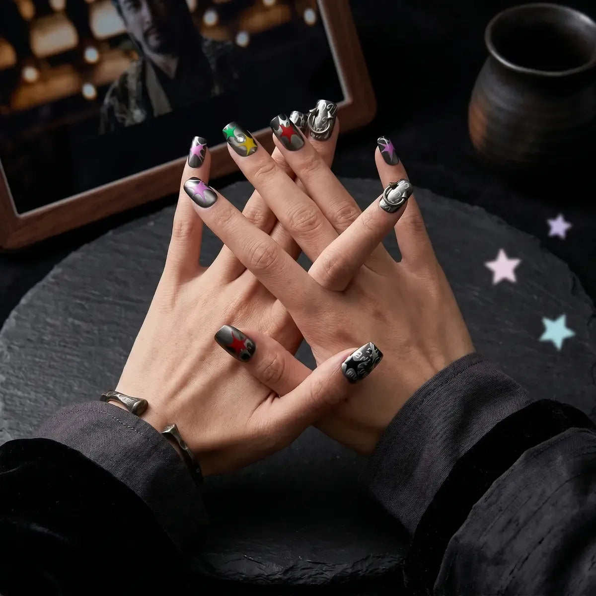 Kentrim metallic gradient colorful star and metal ring short square press-on nails, 30-piece set with 15 sizes for easy application. Main image