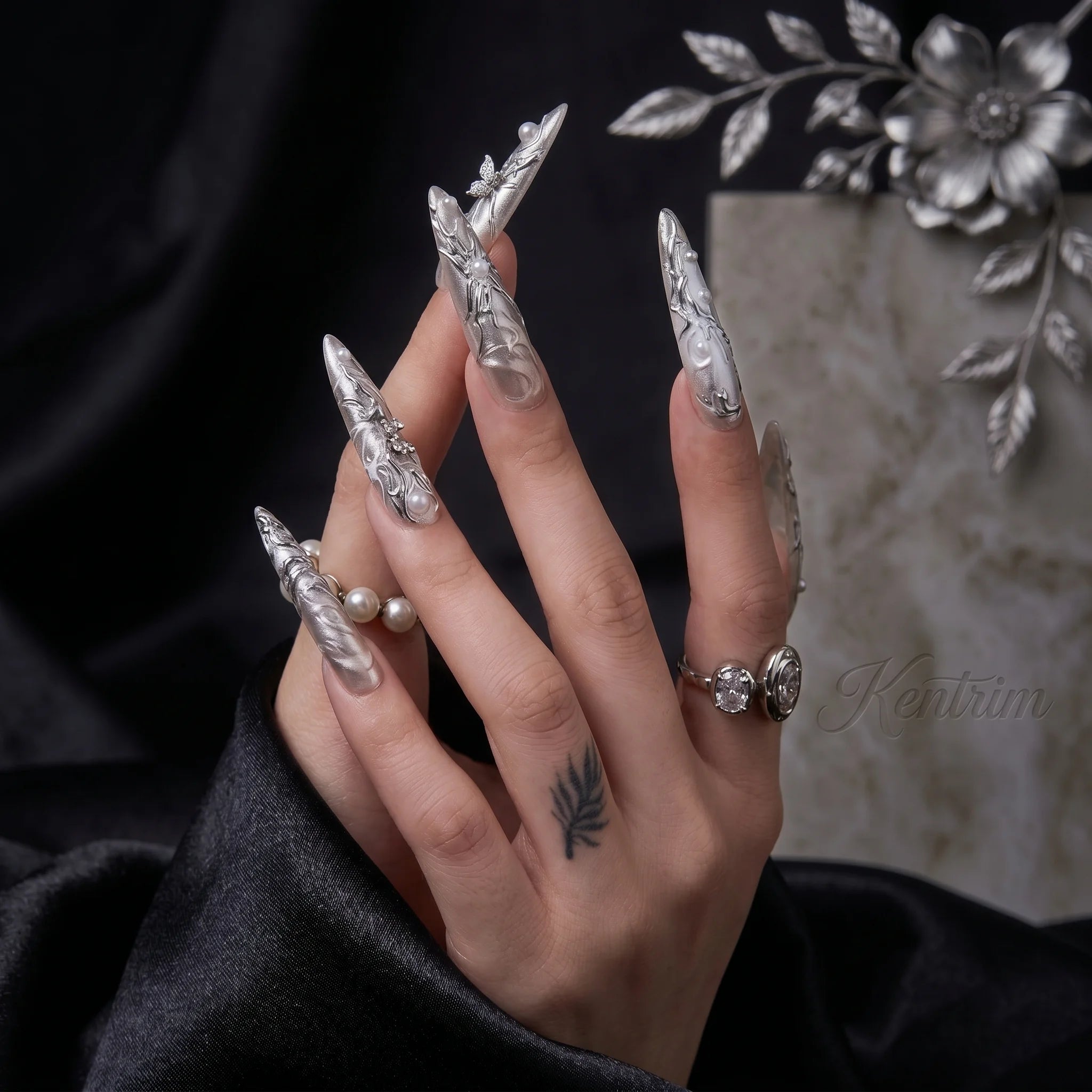 Kentrim Metallic Chrome Floral Press On Nails- 30 Pieces, 15 Sizes