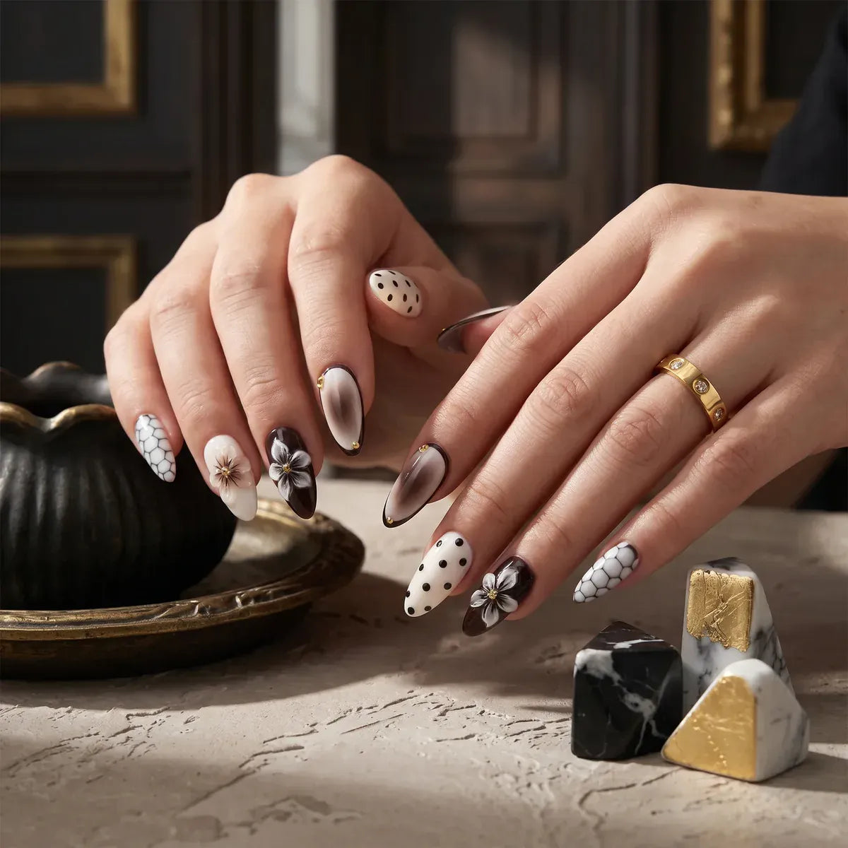 Kentrim Jelly Glue Brown Kentrim Brown & Black Almond Press On Nails with Floral & Snake Print - 24 Pieces (12 Sizes)
