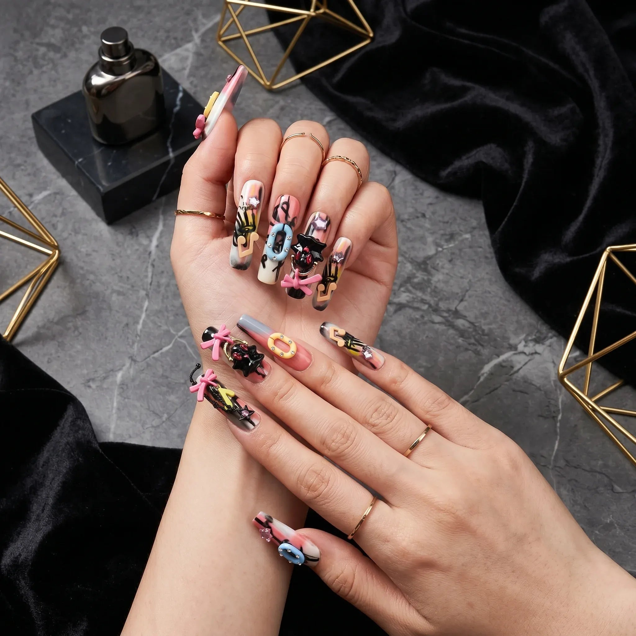 Kentrim Jelly Glue Pink Kentrim Y2K Graffiti 3D Charms Press On Nails - 30 Pieces (15 Sizes)