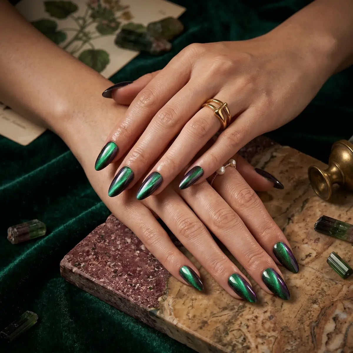 Kentrim Jelly Glue Green Kentrim Dark Green Cat Eye Almond Press On Nails - 24 Pieces (12 Sizes)