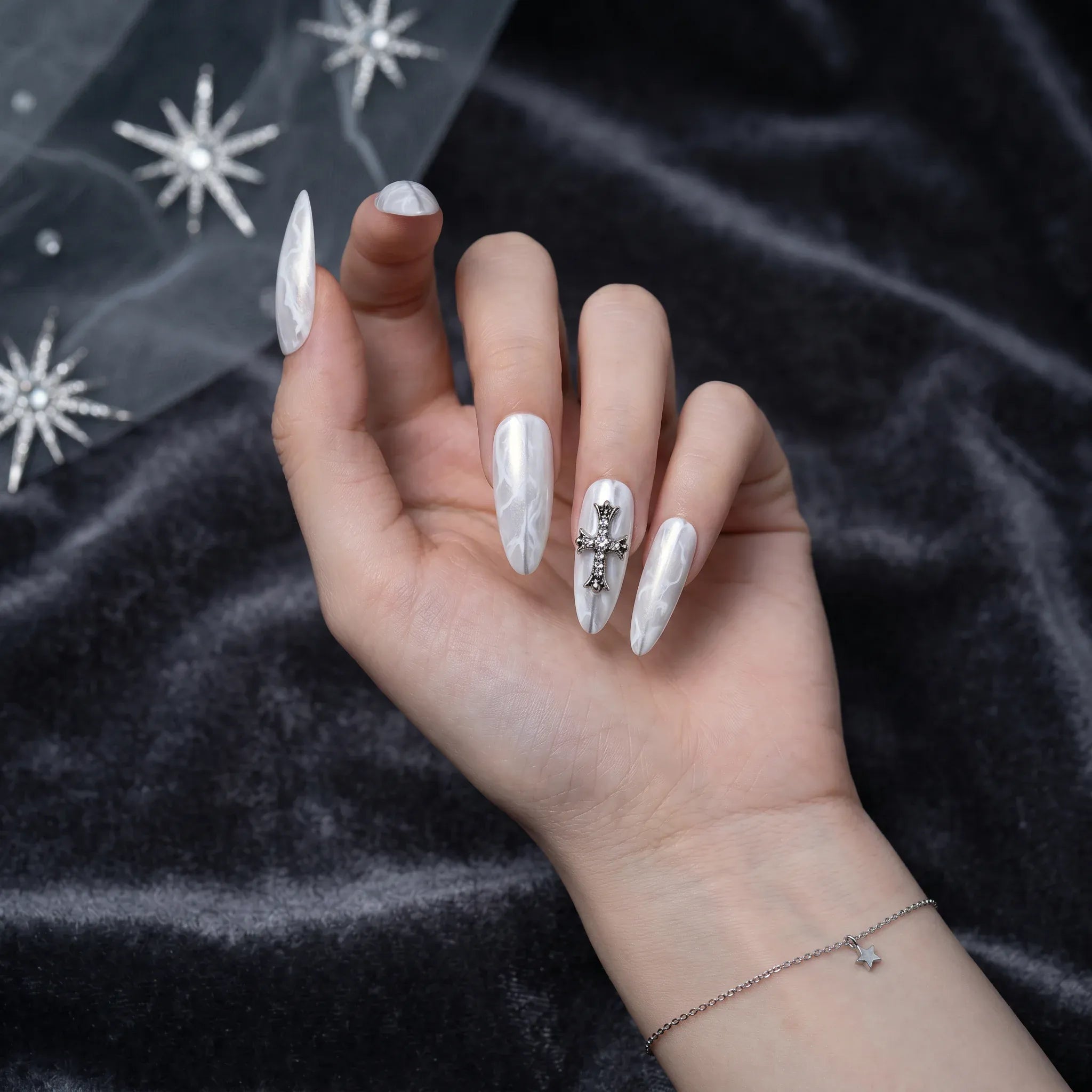 Kentrim Jelly Glue White Kentrim Marbled Cross Press On Nails - 30 Pieces (15 Sizes)